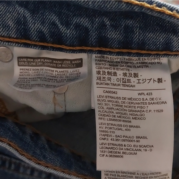 Levi's 550 Men's Tapered Leg Light Wash Blue Jeans Size 42x30 Actual Sz 42W 28L - Picture 9 of 11